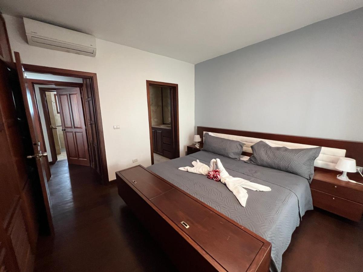 Caribbean Suites With Rooftop Pool Punta Cana Exterior foto